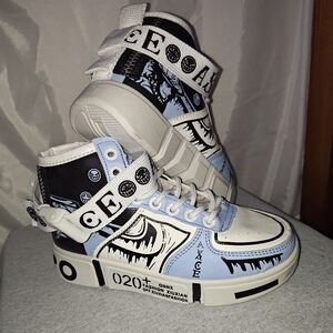 Professional Skateboard High Tops EU 29 Bold Graphics 👀 Like New